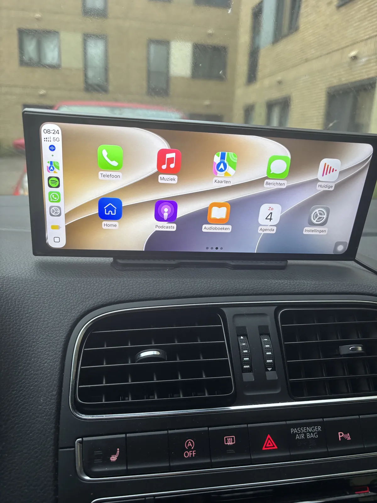 Siltcon CarPlay scherm van 11,26 inch op het dashboard met het Apple CarPlay-startscherm